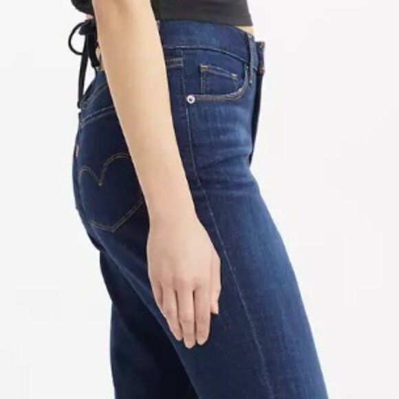 Levi's Jeans - Picture 4 of 12